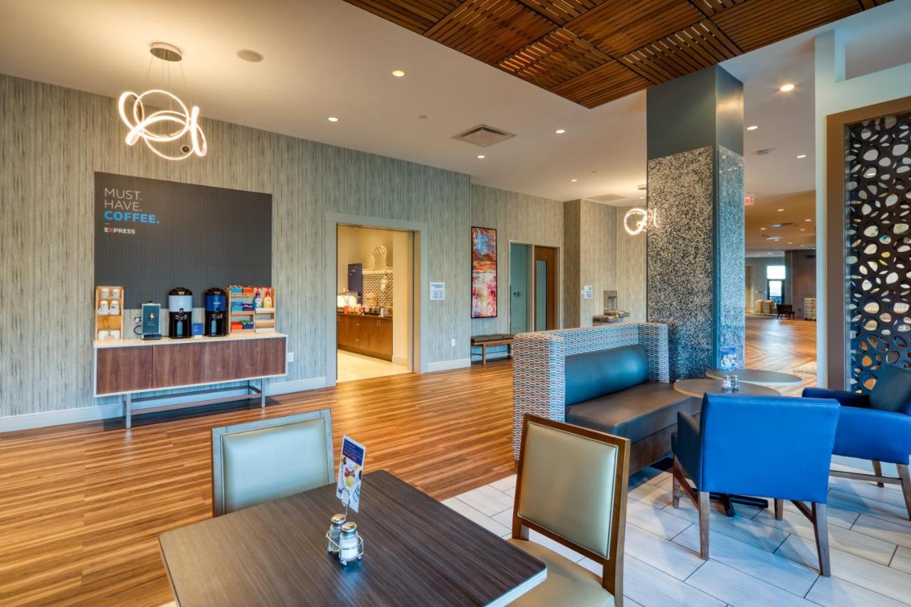 Holiday Inn Express & Suites - Charlotte - South End By Ihg Luaran gambar